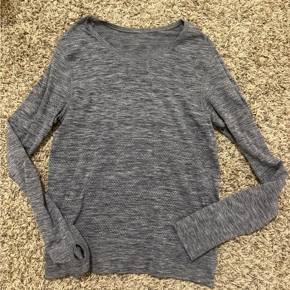 lululemon athletica Heathered Gray Long Sleeve Top